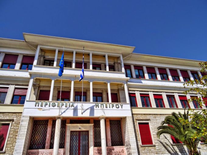 “Όχι” της Επιτροπής Περιβάλλοντος για δύο ΜΠΕ Ανανεώσιμων Πηγών Ενέργειας